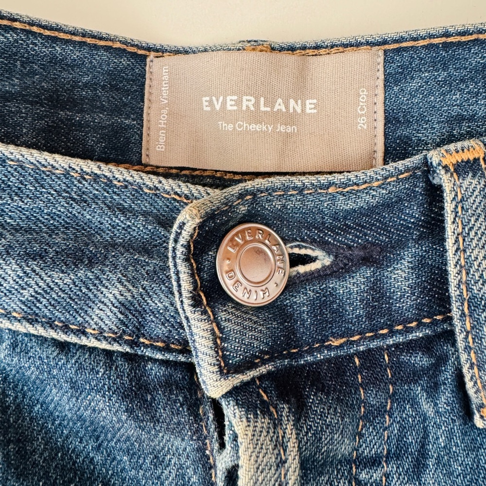 The ‘90s Cheeky Straight Jean